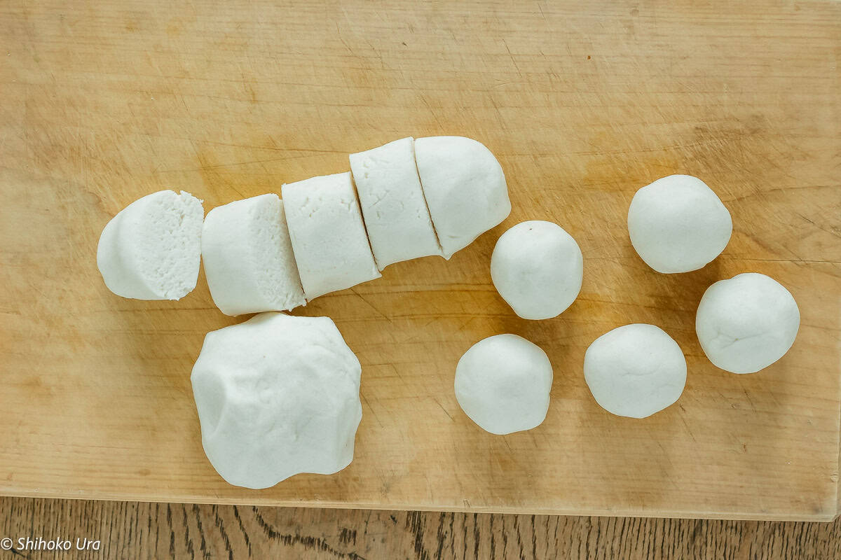 Tsukimi Dango ( Japanese Moon-Viewing Dumplings)